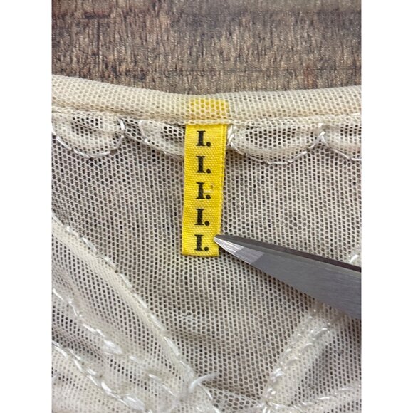 Elegant Beige Embroidered Sheer 3/4 Sleeve Open Front Cover Up Cardigan - Picture 3 of 7